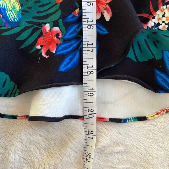 CONTEMPORAINE Tropical Print Wrap Midi Skirt Size 2 - Picture 8 of 10